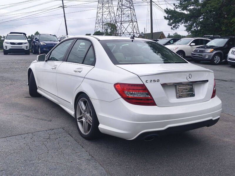 2013 Mercedes-Benz C-Class Image 8