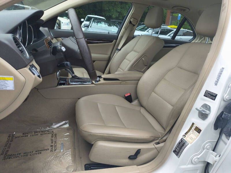 2013 Mercedes-Benz C-Class Image 10