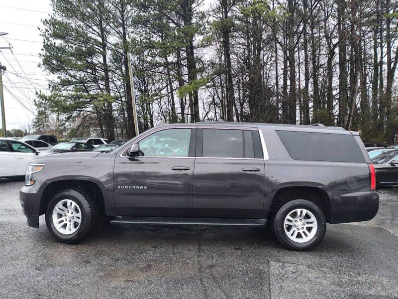 2018 Chevrolet Suburban Image 8