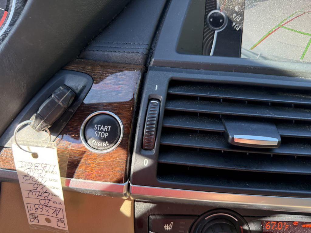 2010 BMW X5 Image 21