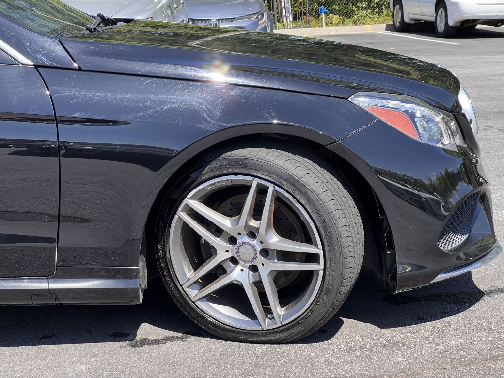 2016 Mercedes-Benz E-Class Image 21