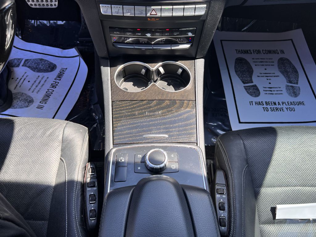 2016 Mercedes-Benz E-Class Image 32