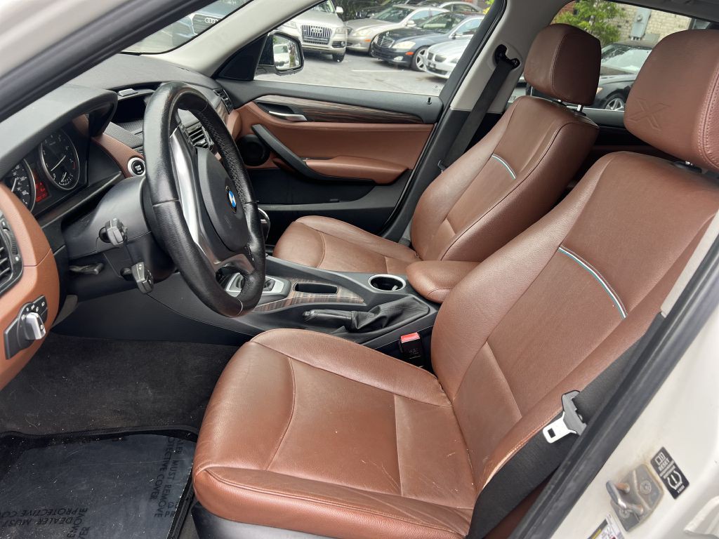 2013 BMW X1 Image 9