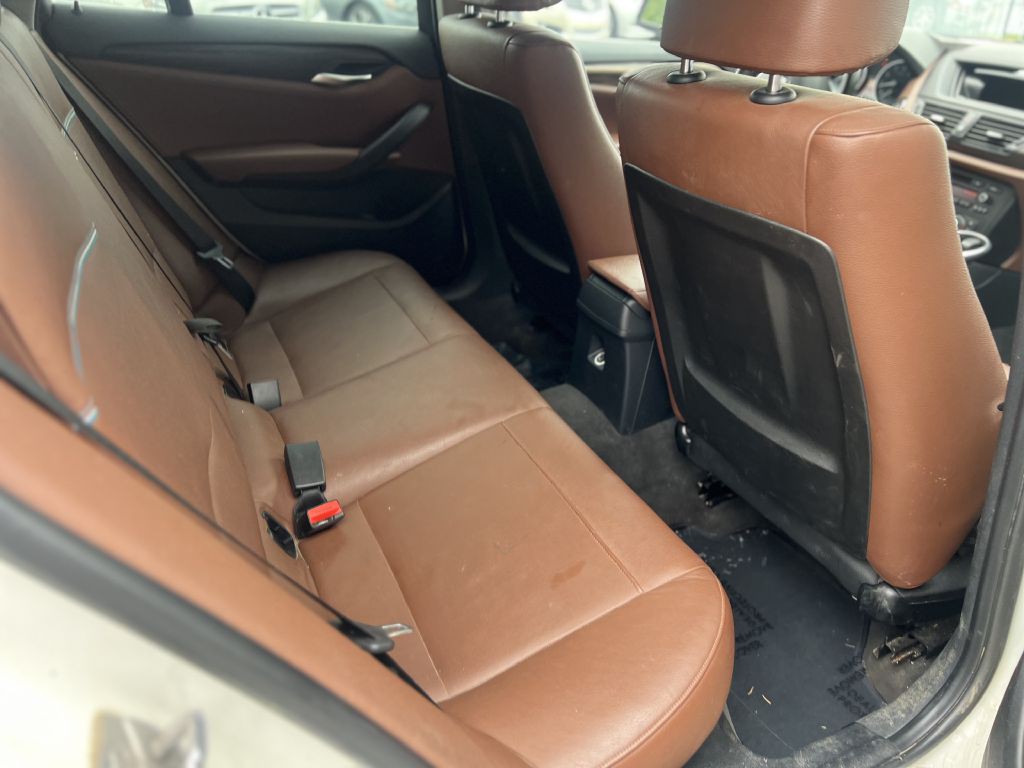 2013 BMW X1 Image 13