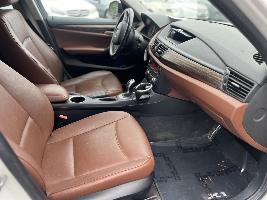 2013 BMW X1 Image 14