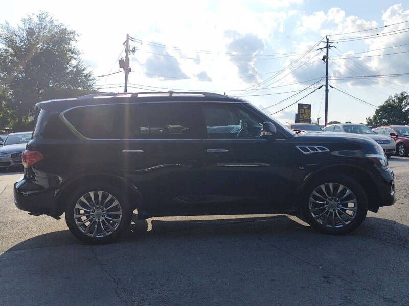 2017 INFINITI QX80 Image 5