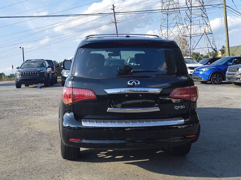 2017 INFINITI QX80 Image 7