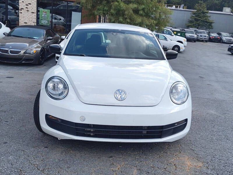 2016 Volkswagen Beetle Image 2