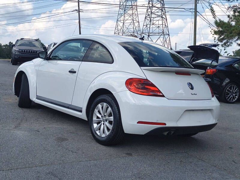 2016 Volkswagen Beetle Image 8