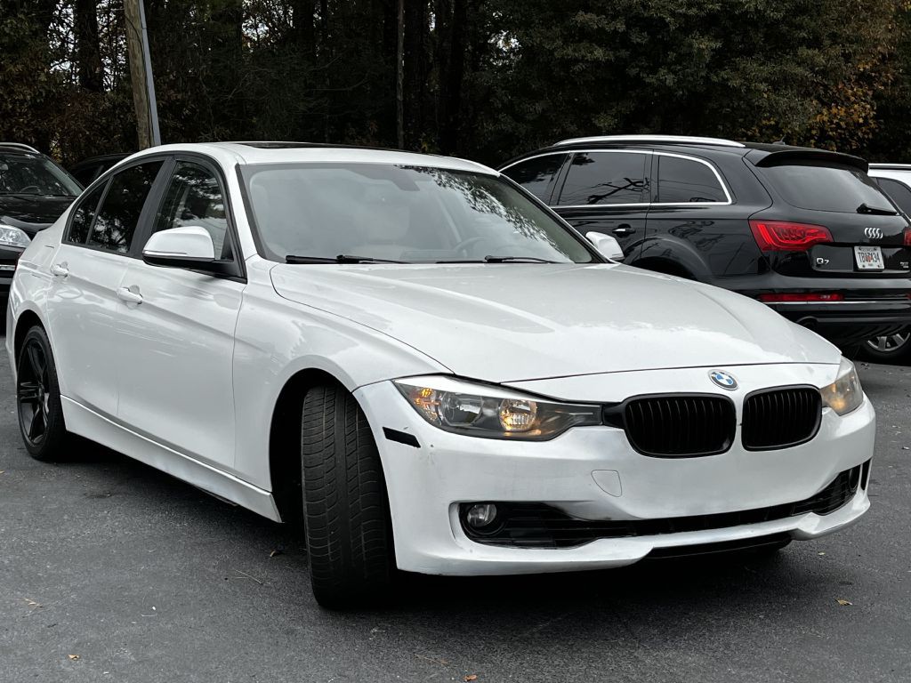 2012 BMW 3 Series Image 3