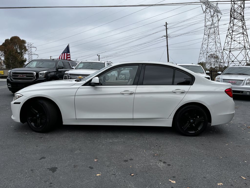 2012 BMW 3 Series Image 8