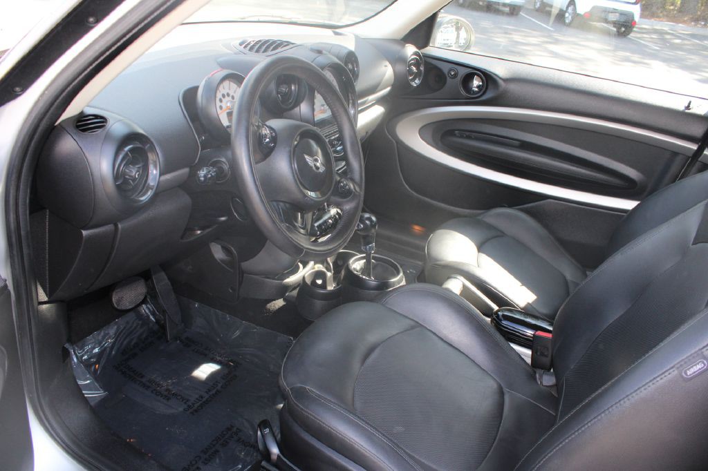 2014 MINI Cooper Image 7