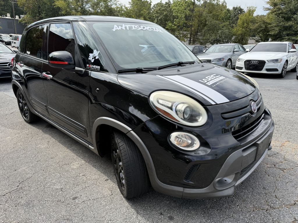 2014 FIAT 500L Image 2