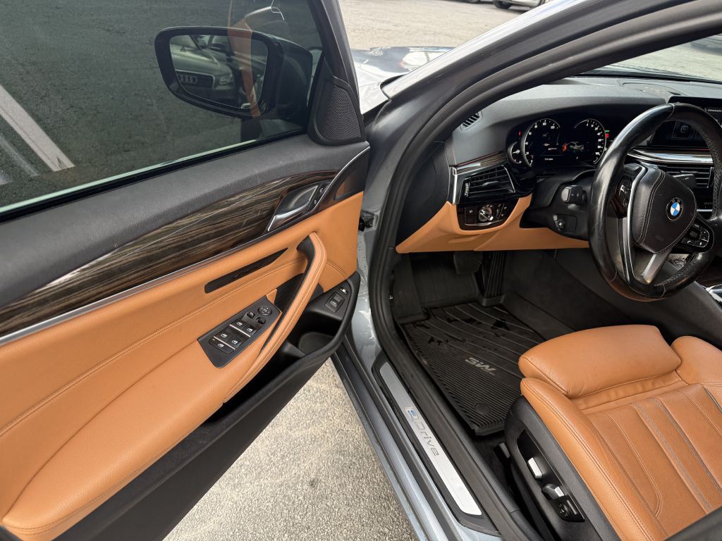 2018 BMW 5 Series Image 10