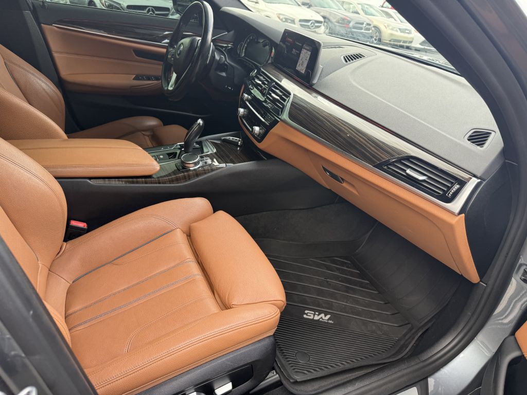 2018 BMW 5 Series Image 12