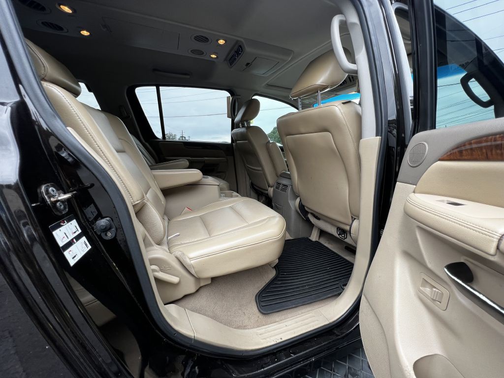 2011 Nissan Armada Image 14