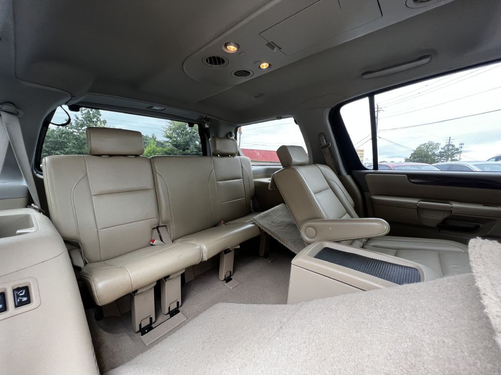 2011 Nissan Armada Image 19