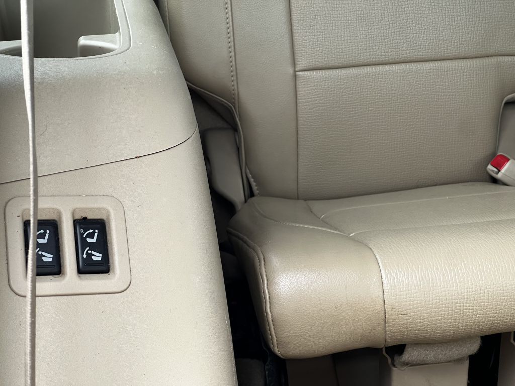 2011 Nissan Armada Image 22