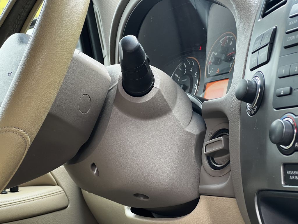 2011 Nissan Armada Image 29