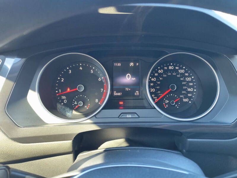 2018 Volkswagen Tiguan Image 18