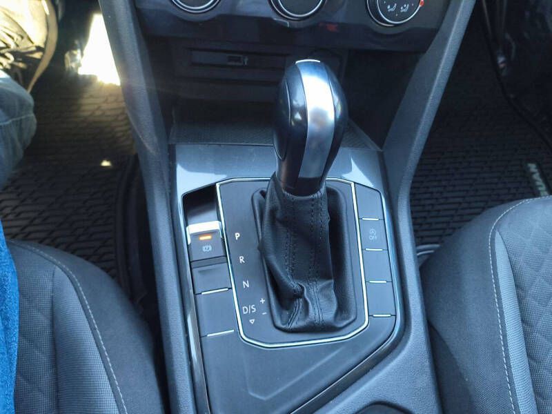 2018 Volkswagen Tiguan Image 19