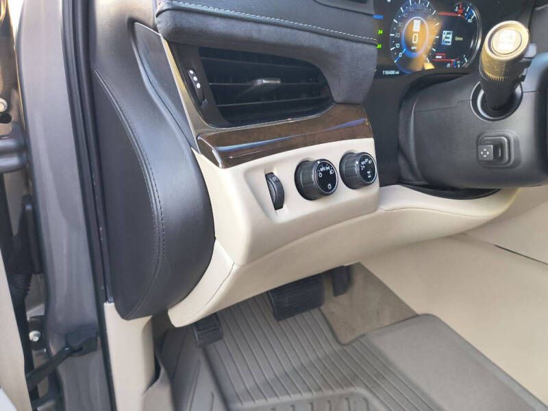 2018 Cadillac Escalade Image 20