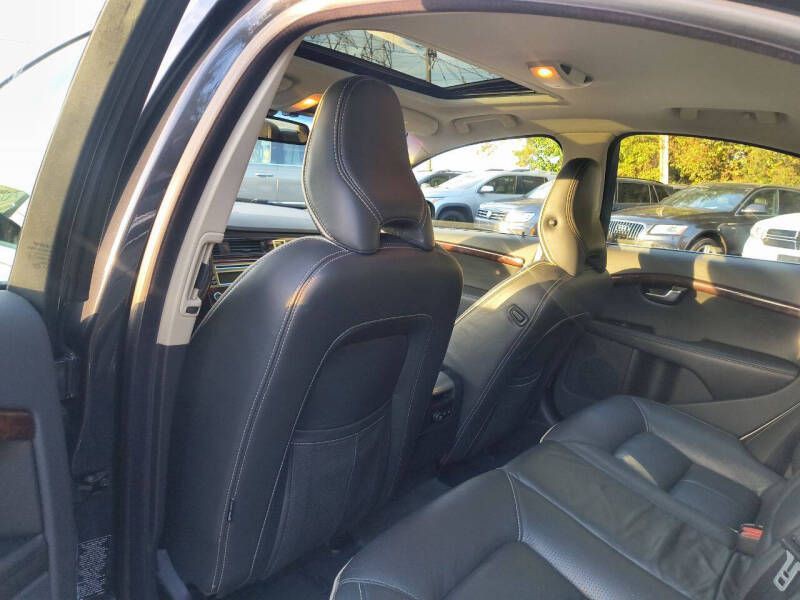 2010 Volvo S80 Image 10