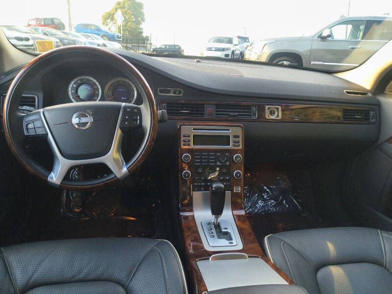 2010 Volvo S80 Image 13