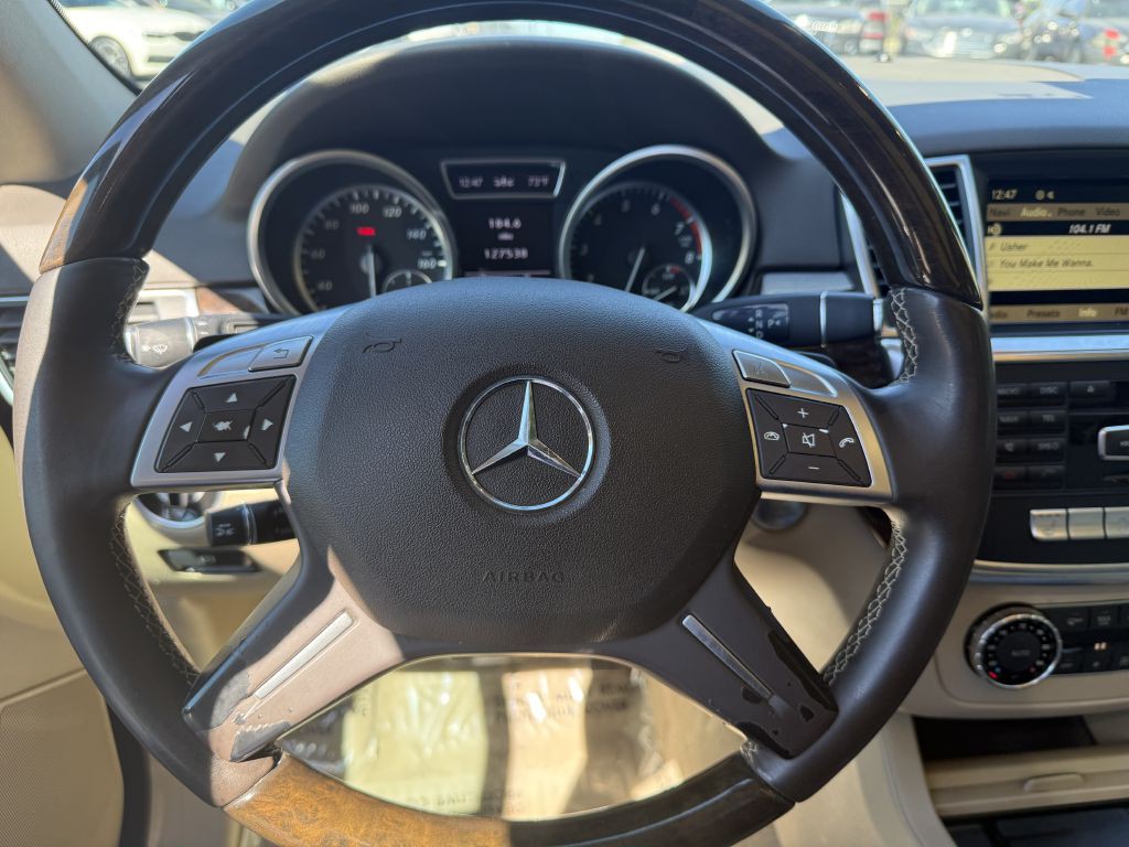 2012 Mercedes-Benz M-Class Image 8