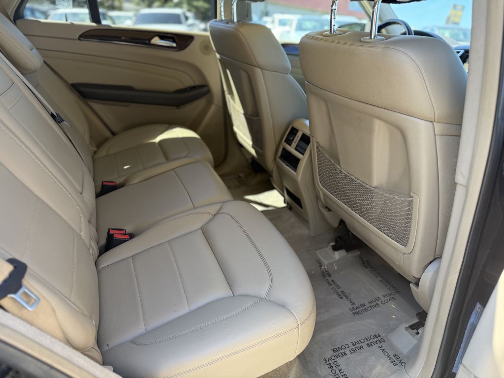 2012 Mercedes-Benz M-Class Image 12