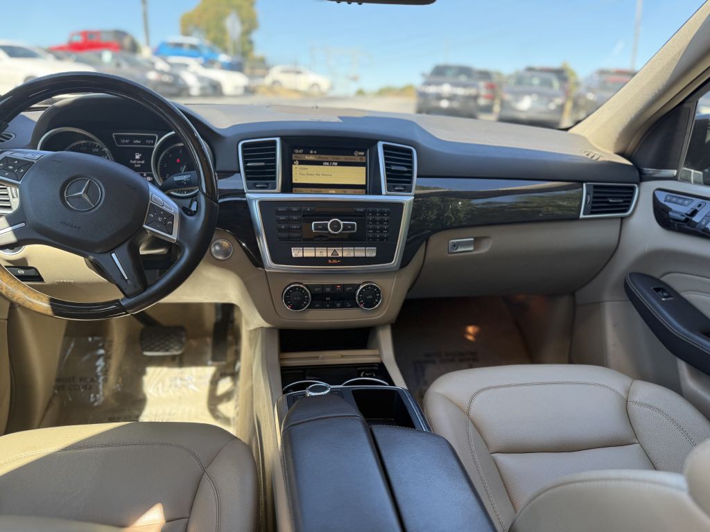 2012 Mercedes-Benz M-Class Image 13