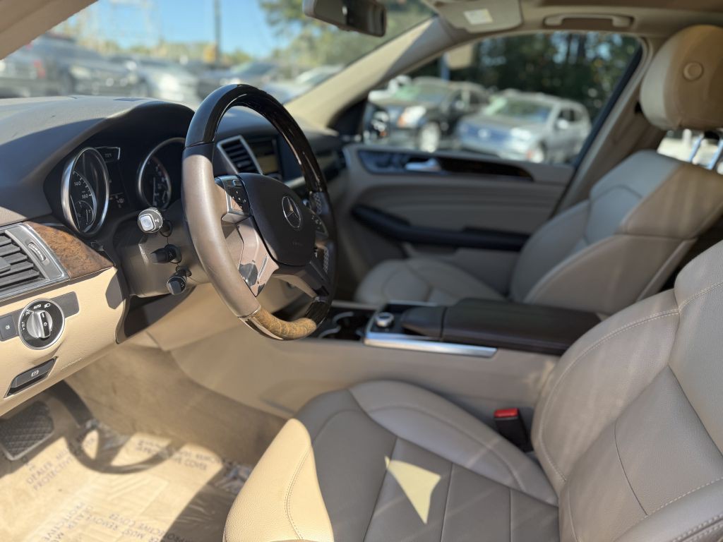 2012 Mercedes-Benz M-Class Image 20