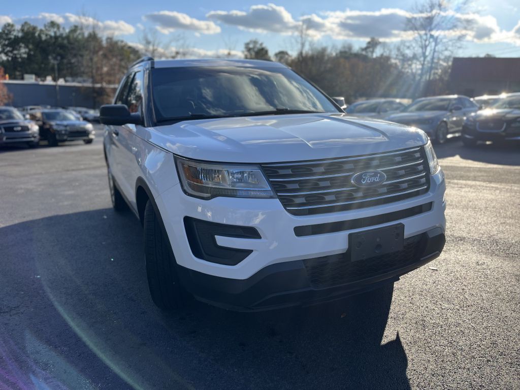 2017 Ford Explorer Image 4