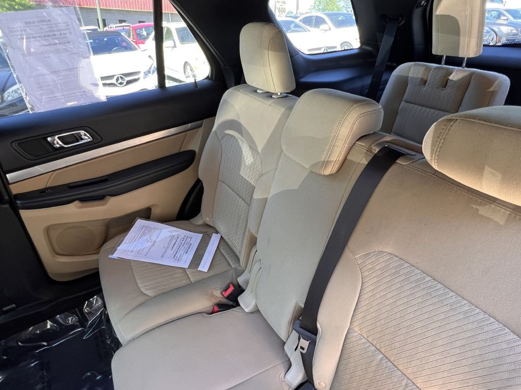 2017 Ford Explorer Image 24