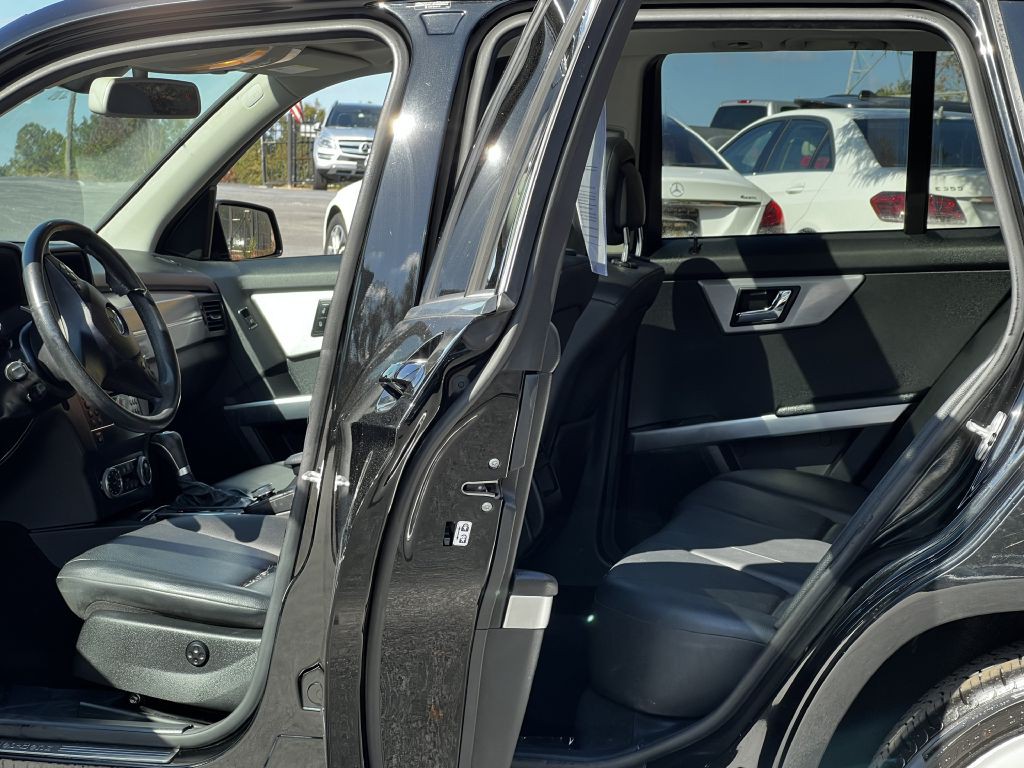 2010 Mercedes-Benz GLK-Class Image 10
