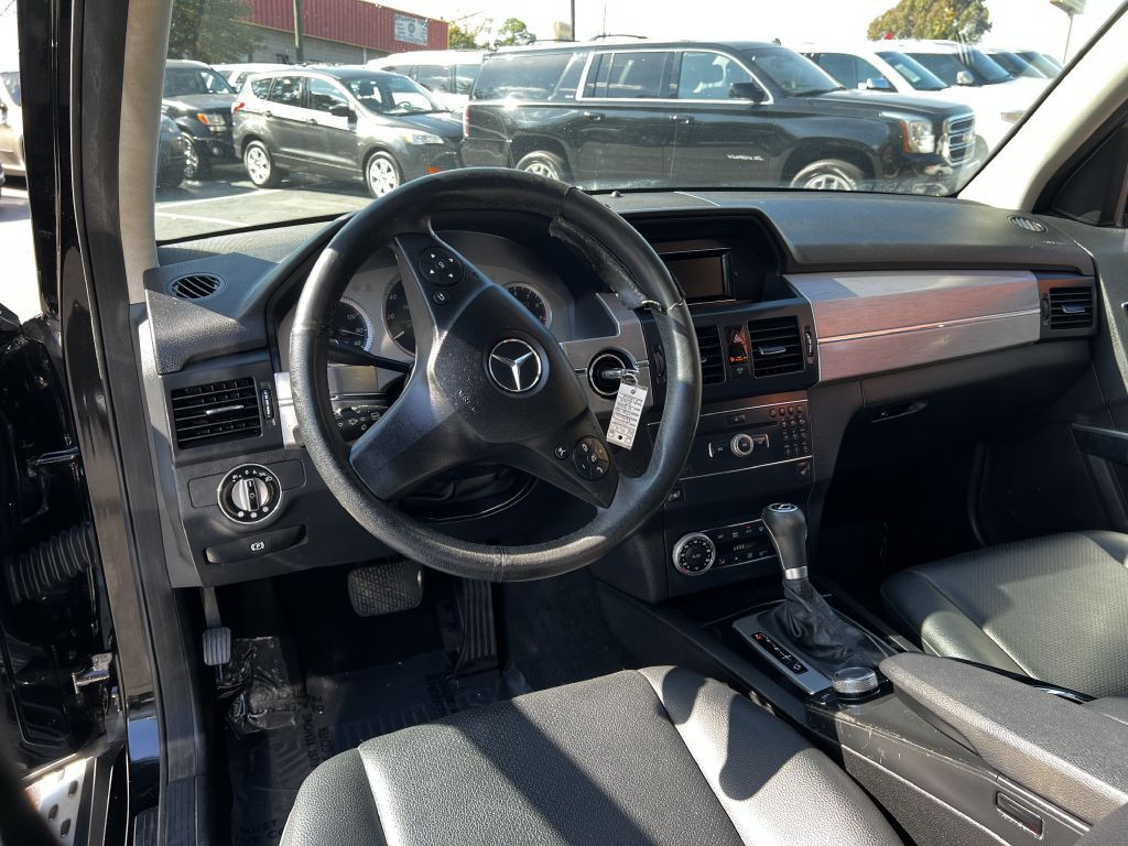 2010 Mercedes-Benz GLK-Class Image 13