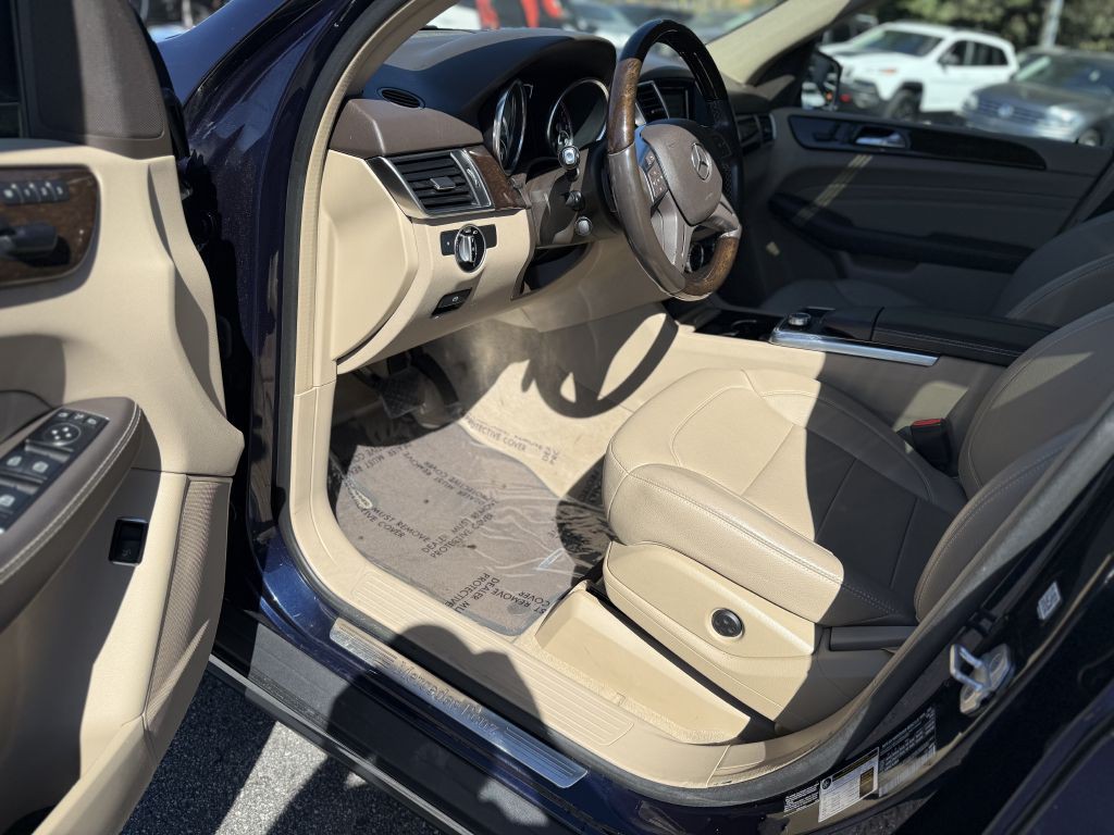 2015 Mercedes-Benz M-Class Image 8