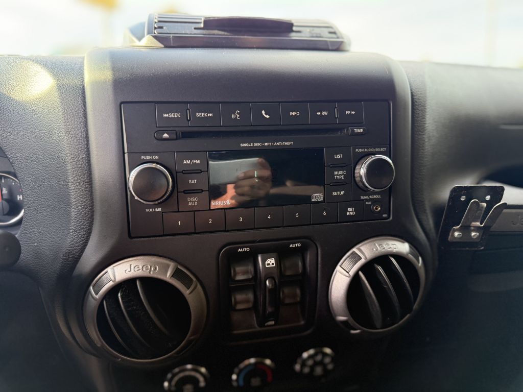 2017 Jeep Wrangler Unlimited Image 15