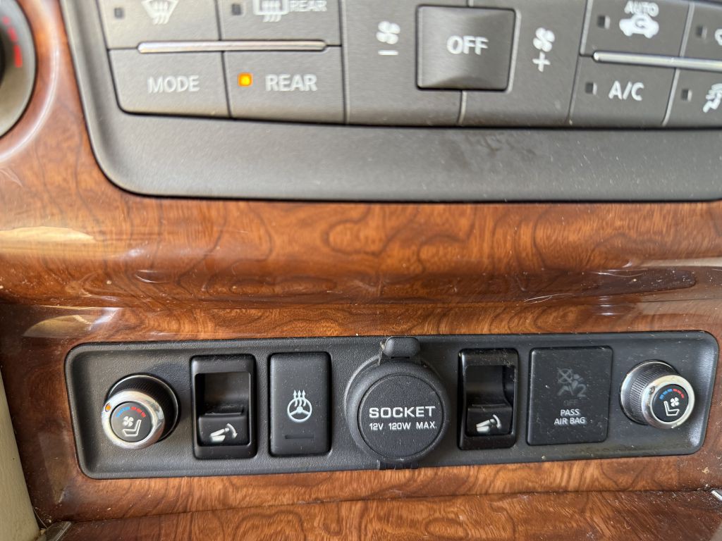 2016 INFINITI QX80 Image 16