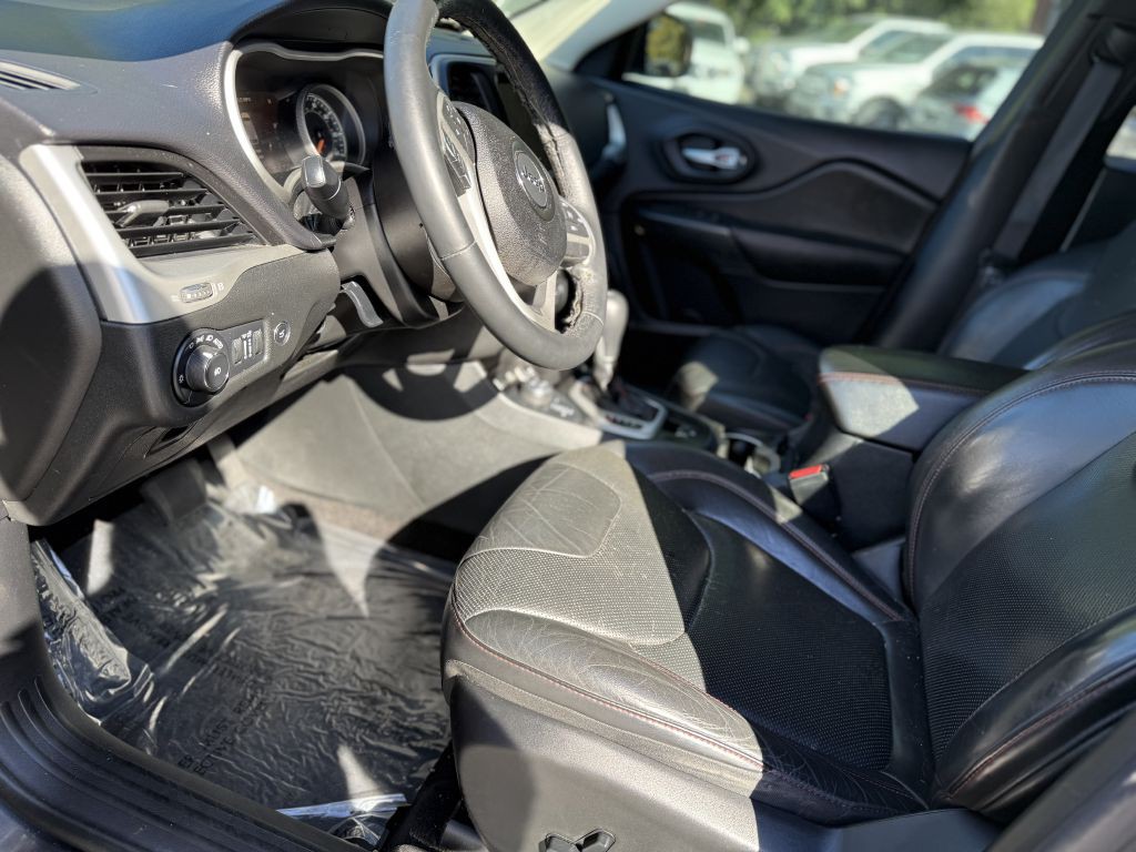 2015 Jeep Cherokee Image 22