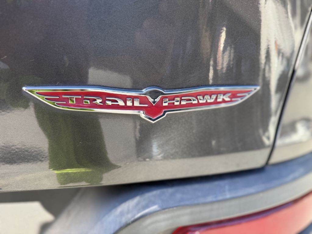 2015 Jeep Cherokee Image 24