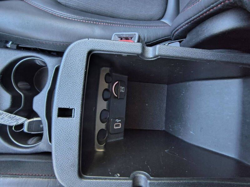 2018 Jeep Cherokee Image 19