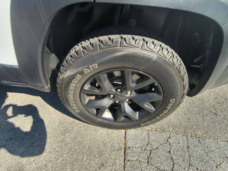 2018 Jeep Cherokee Image 22