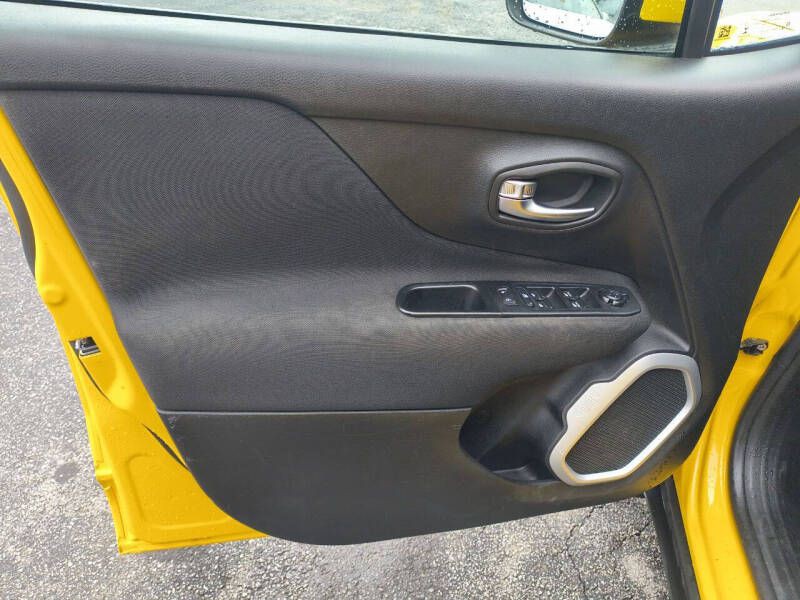 2018 Jeep Renegade Image 13