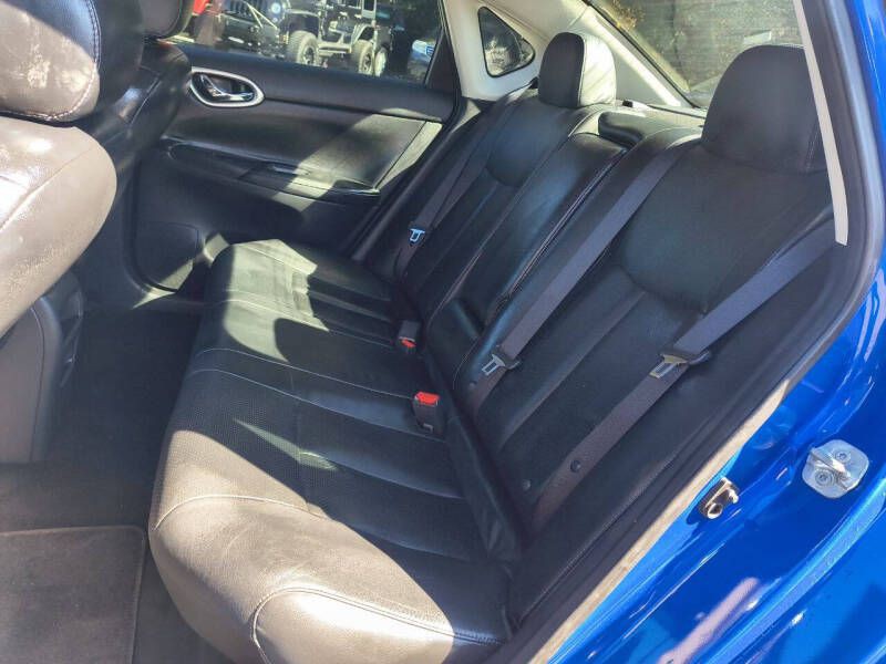 2015 Nissan Sentra Image 13