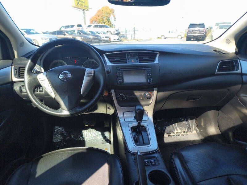 2015 Nissan Sentra Image 14