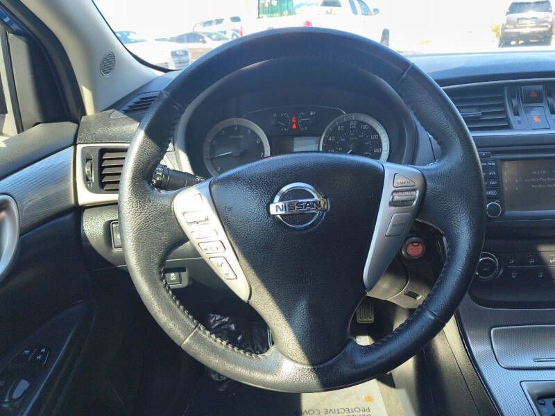 2015 Nissan Sentra Image 15