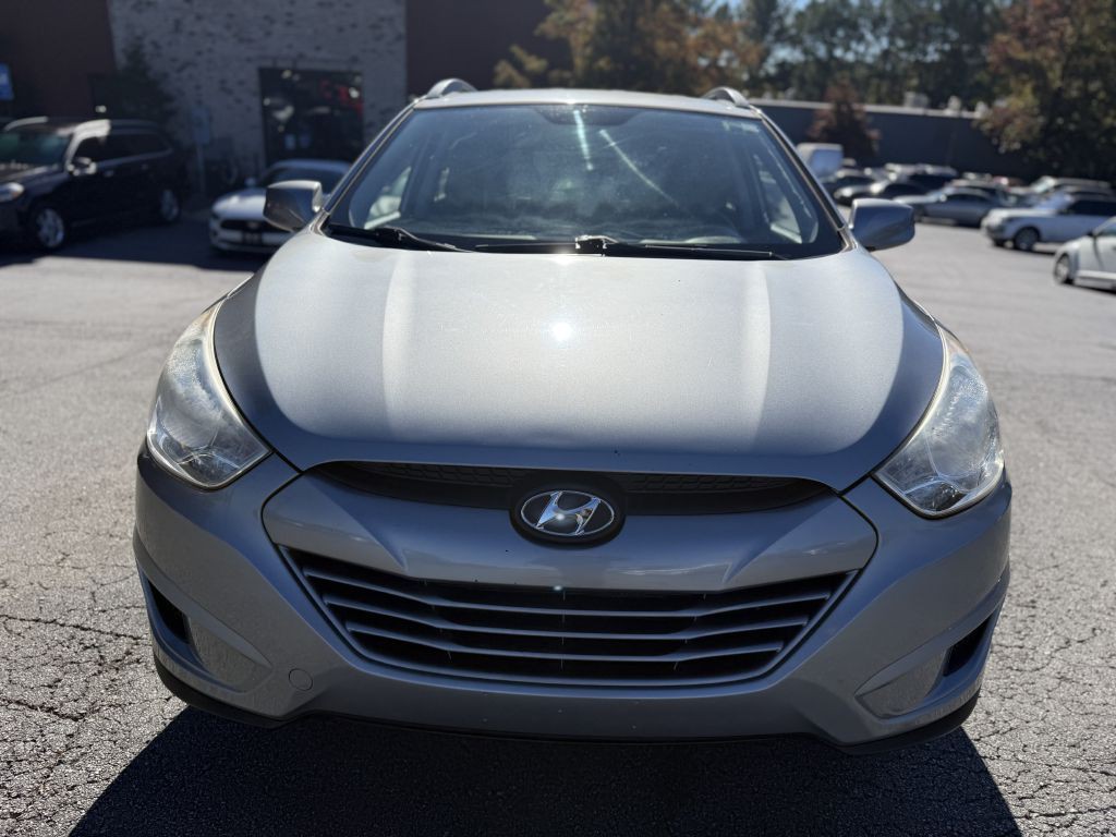 2011 Hyundai Tucson Image 2