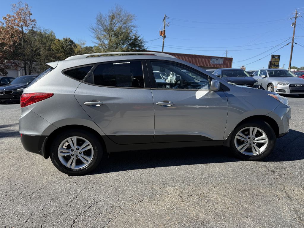 2011 Hyundai Tucson Image 5