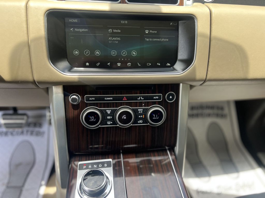 2017 Land Rover Range Rover Image 17